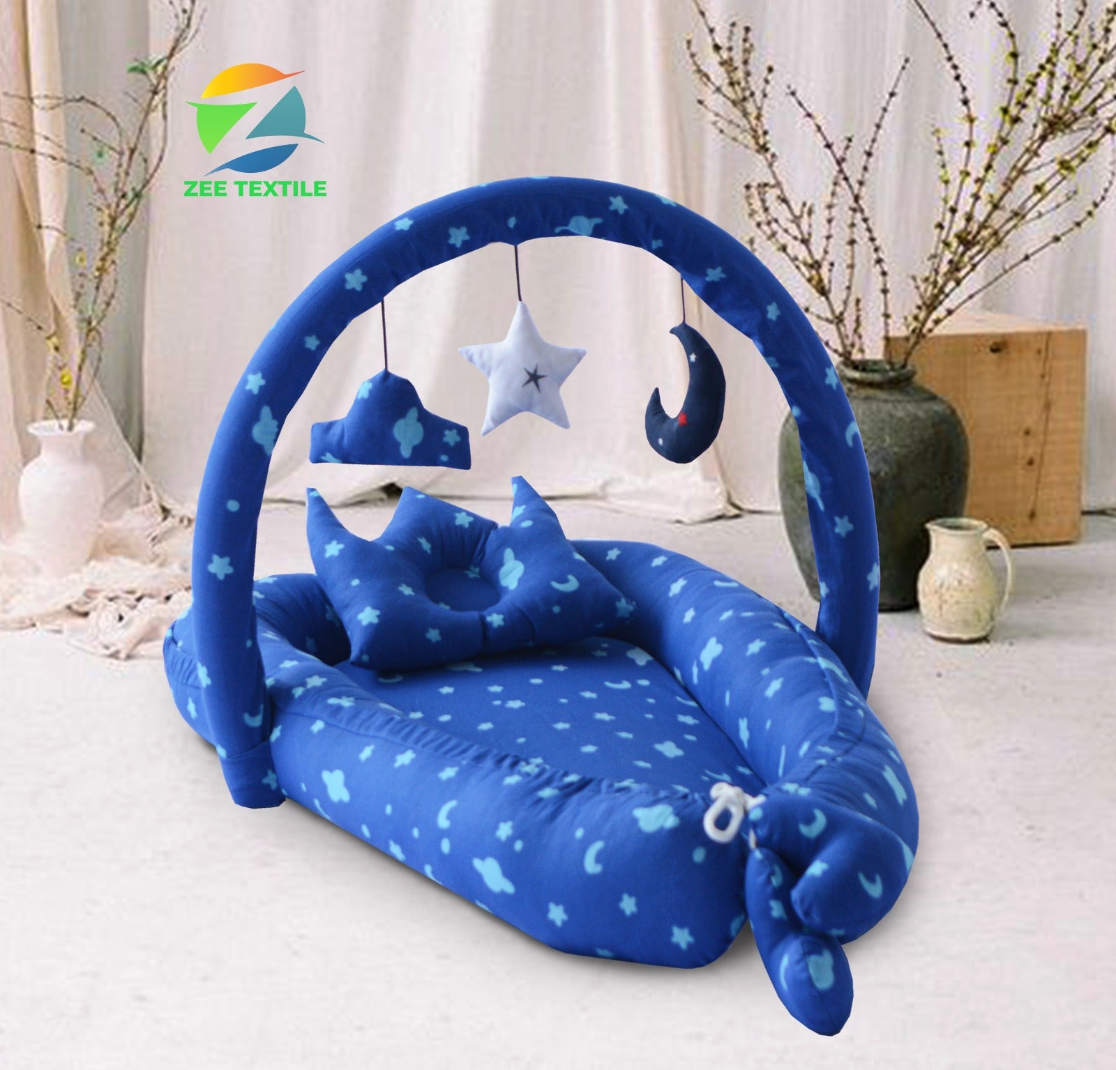 Printed Baby snuggle Bed with Crown Pillow and Mosquito Net-Blue